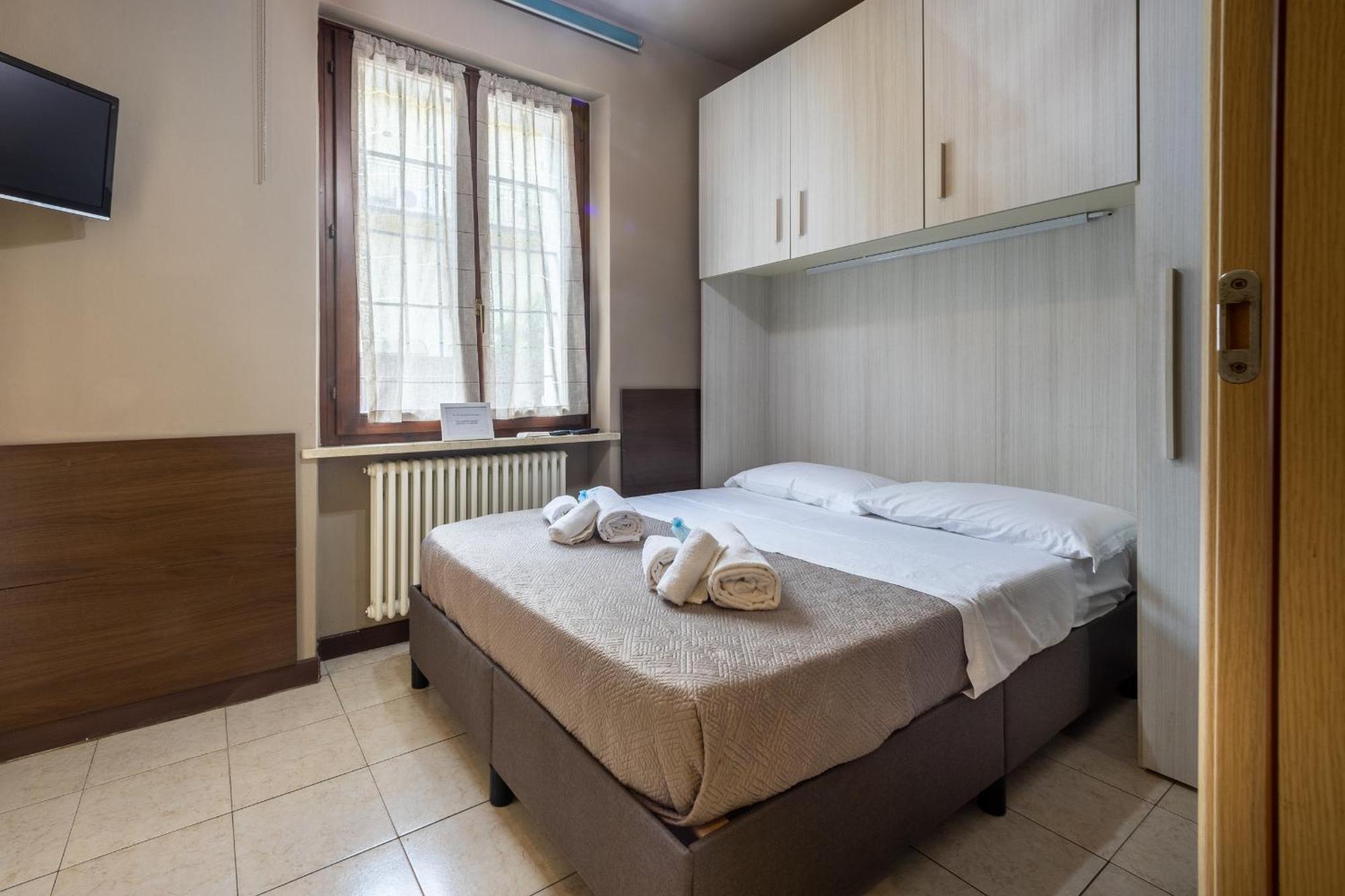 Italstay - Nuova Residenza Romeo - Affittacamere Верона Экстерьер фото