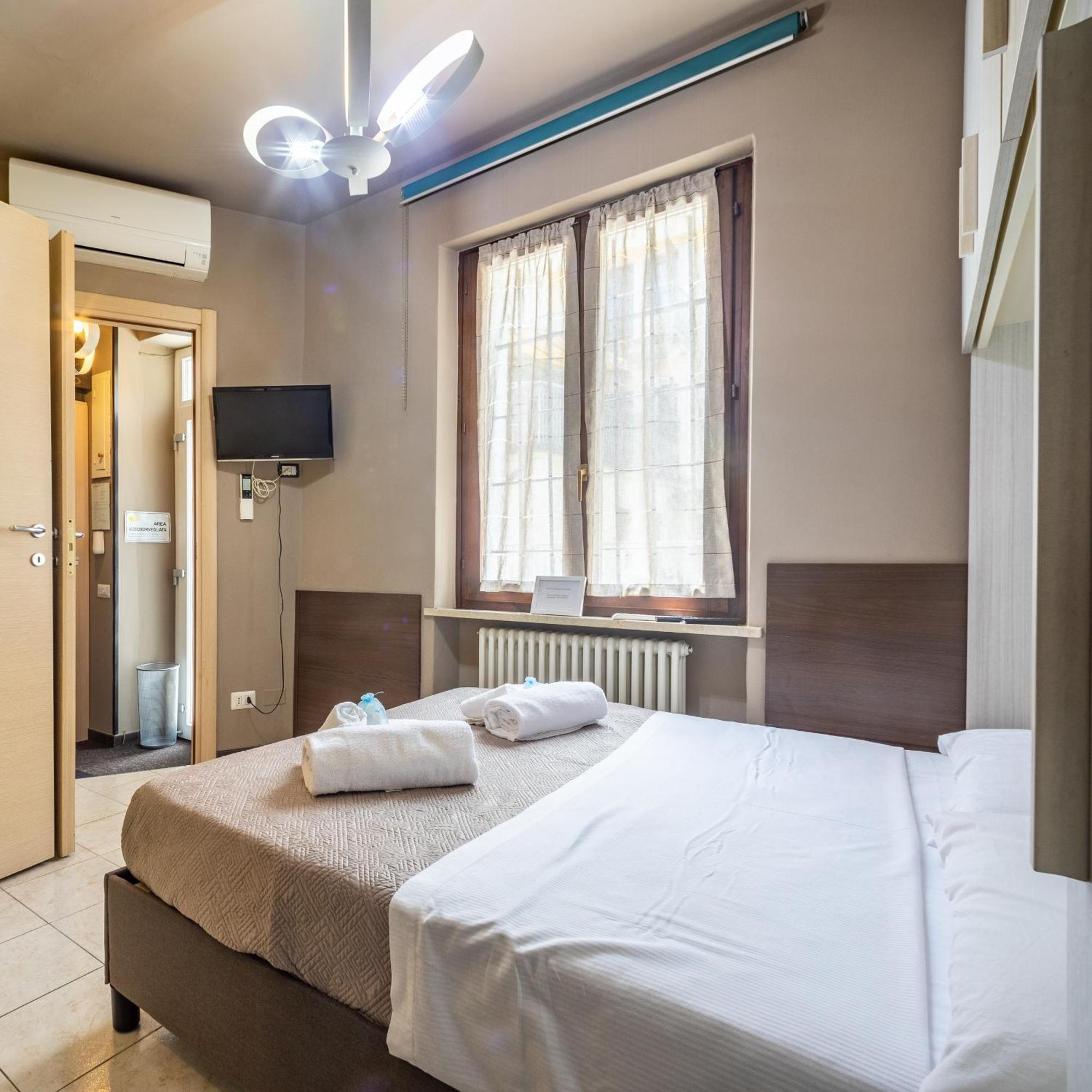 Italstay - Nuova Residenza Romeo - Affittacamere Верона Экстерьер фото